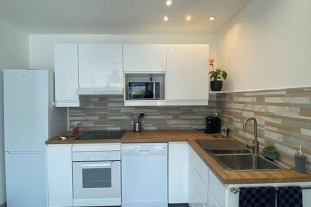 Gite A Louer 70 M2 La Chapelle-sur-Loire Extérieur photo